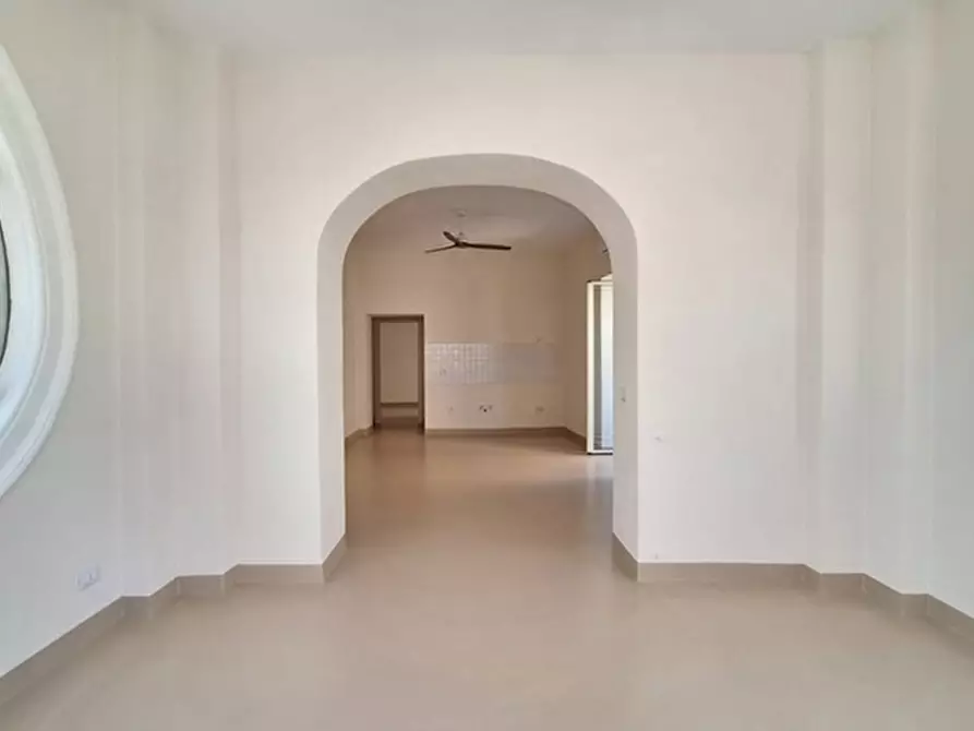 Immagine 7 di Appartamento in vendita  in Vico S. Eframo a Napoli