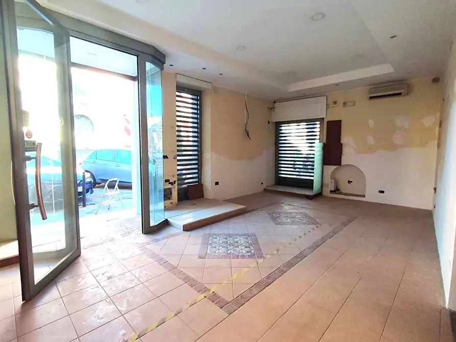 Immagine 4 di Negozio in vendita  in Piazza NICOLA TONDI a San Severo