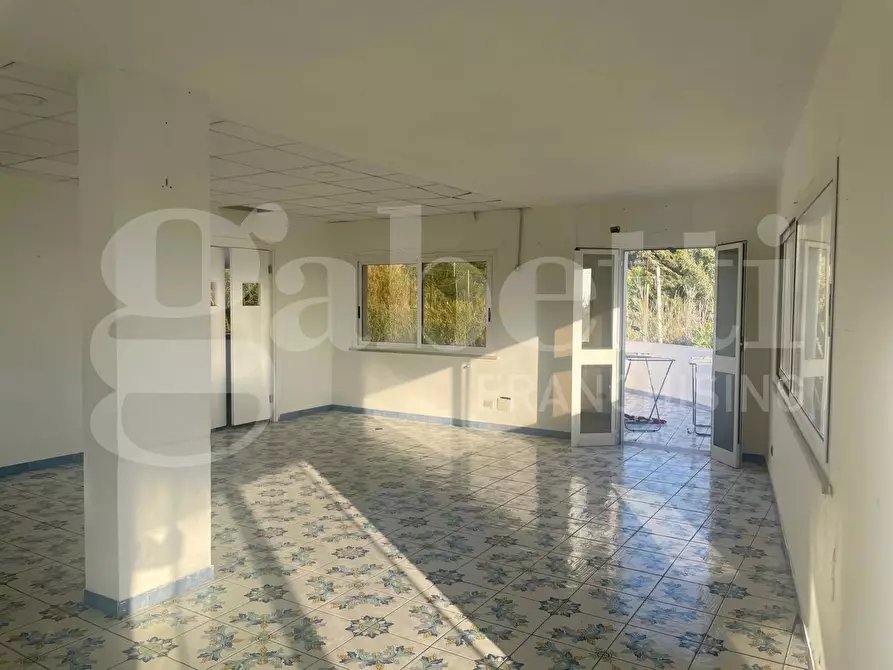 Immagine 3 di Palazzo in vendita  in Via Flacca km 22.000, 999 a Gaeta