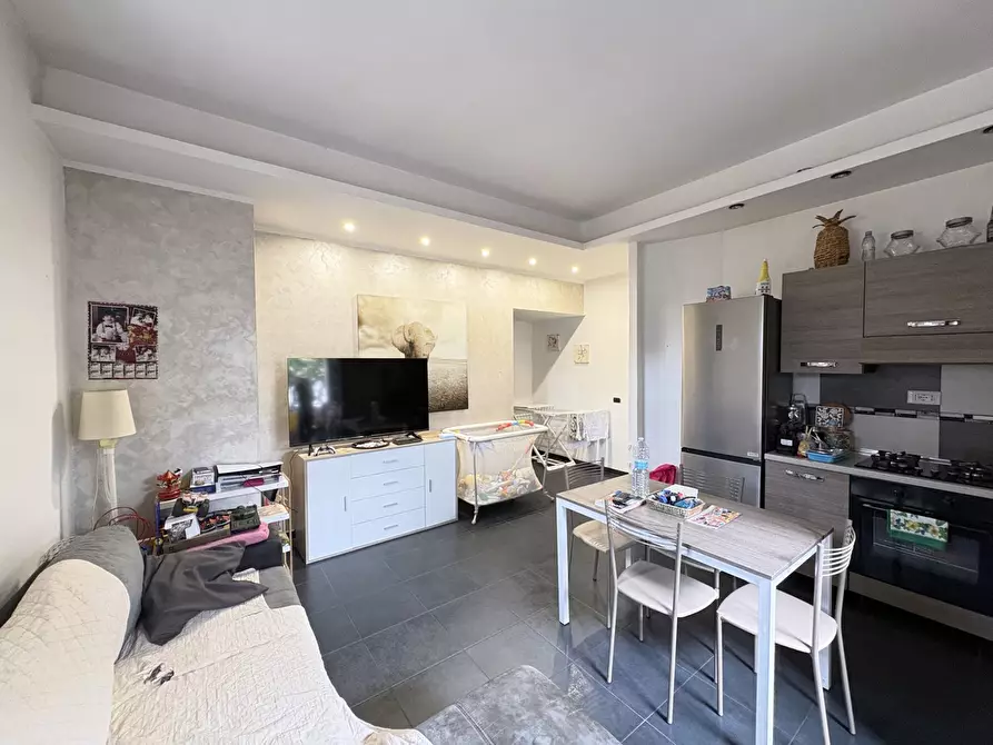 Immagine 8 di Appartamento in vendita  in Via Buscate, 32 a Roma
