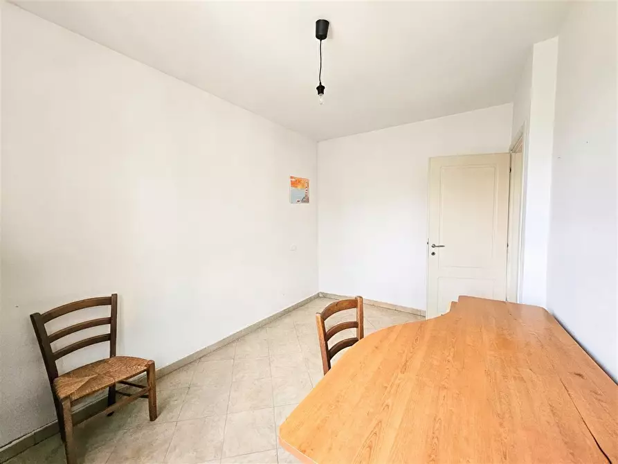 Immagine 12 di Appartamento in vendita  in Via COMPAGNI, 19 a Massa