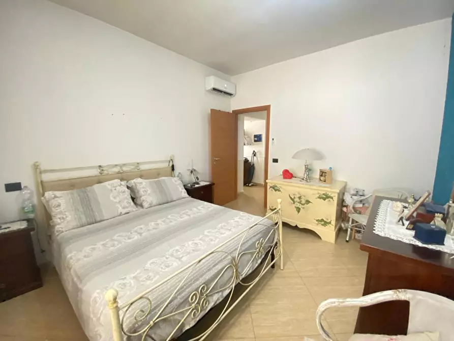 Immagine 19 di Casa indipendente in vendita  in Via Lauro, Snc a Mondragone