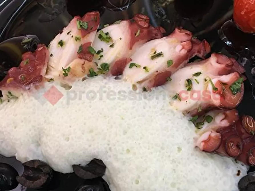 Immagine 14 di Bar / Ristorante in vendita  in Via ISCA DEL PIOPPO, 33 a Potenza