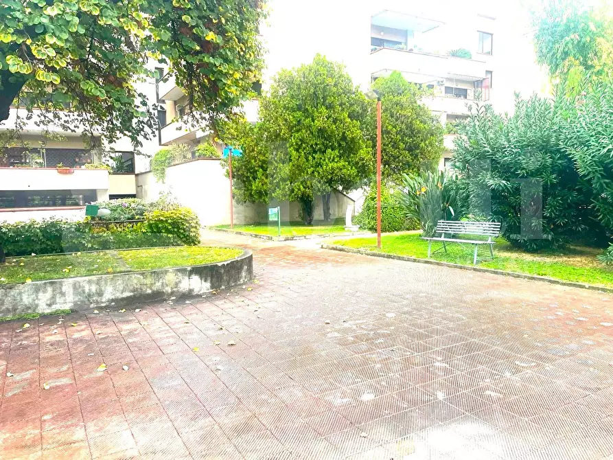 Immagine 25 di Appartamento in vendita  in Via via Francesco Marchesiello a Caserta