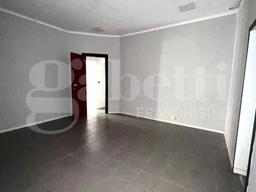 Immagine 13 di Appartamento in vendita  in Via Gino Alfani, 8 a Torre Annunziata