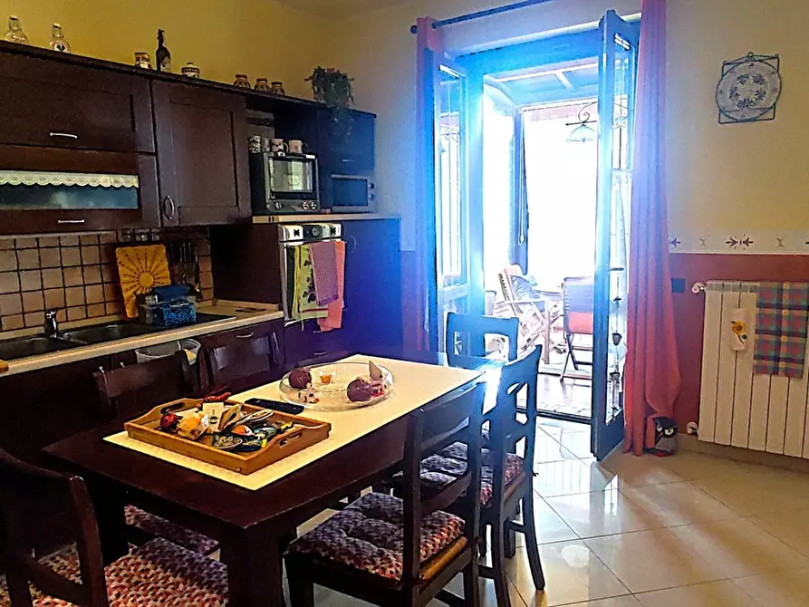 Immagine 4 di Villa in vendita  in LocalitÃ  MULUCCHINI, SNC a Amaroni