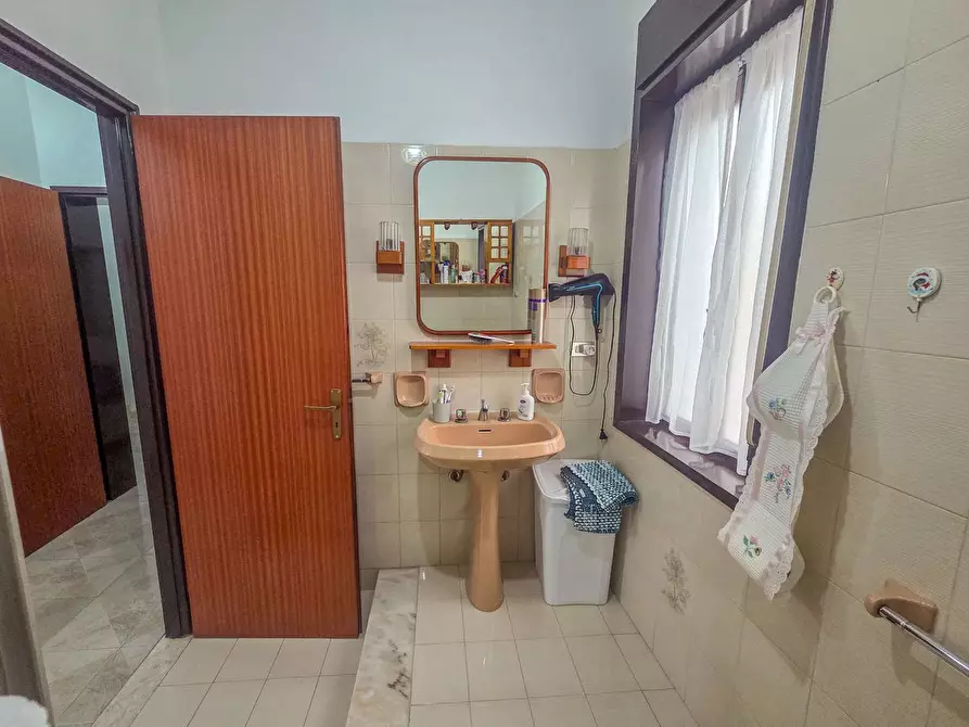 Immagine 15 di Casa indipendente in vendita  in Via c.s. chaplin a Avola