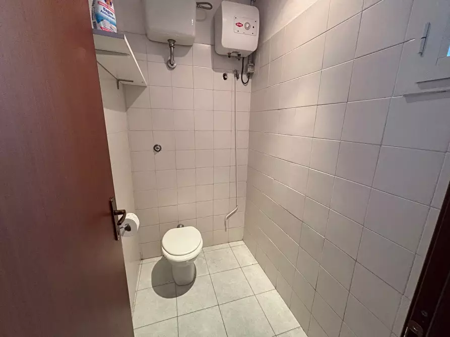 Immagine 7 di Negozio in vendita  in Via San Giuseppe, 4 a Anagni
