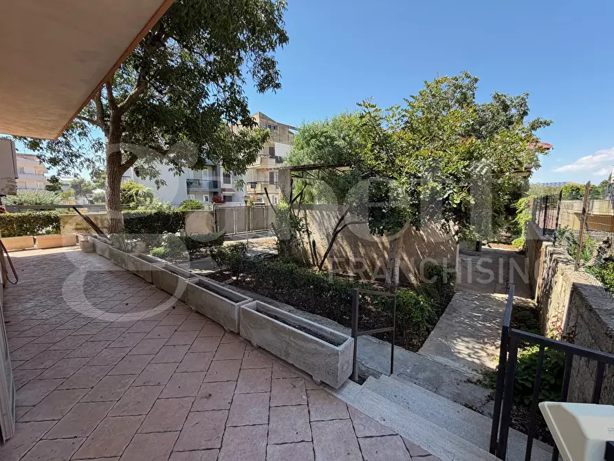 Immagine 6 di Appartamento in vendita  in Viale delle americhe, 67 a Ragusa