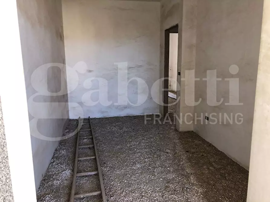 Immagine 33 di Casa indipendente in vendita  in Via Lombardo Radice a Melissano