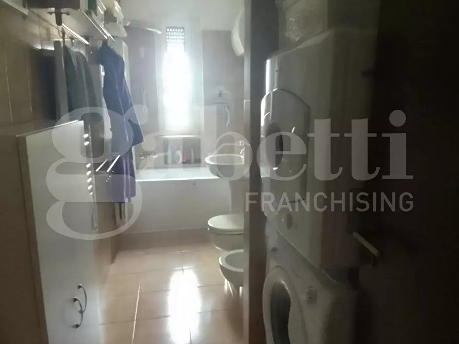 Immagine 12 di Appartamento in vendita  in Piazza G.B.TEDESCO, 22 a Taranto