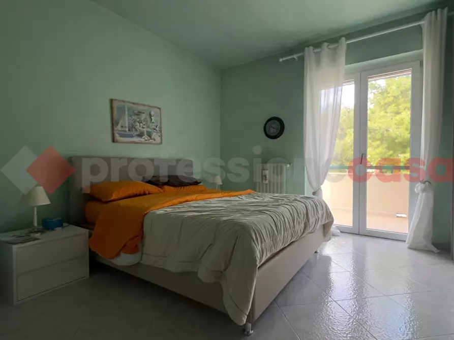 Immagine 14 di Appartamento in vendita  in Via Lorenzetti a Monopoli