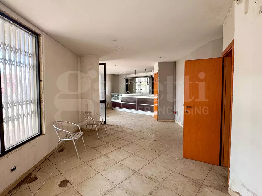 Immagine 5 di Negozio in vendita  in Via Giovanni Pascoli, 45 a Pachino