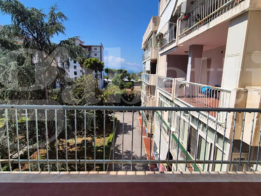 Immagine 45 di Appartamento in vendita  in Via Caravelli, 46/A a Torre Annunziata