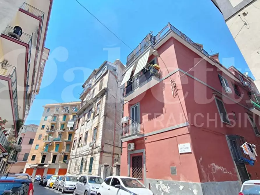 Immagine 2 di Appartamento in vendita  in Via Giacinto Albino, 20 a Napoli