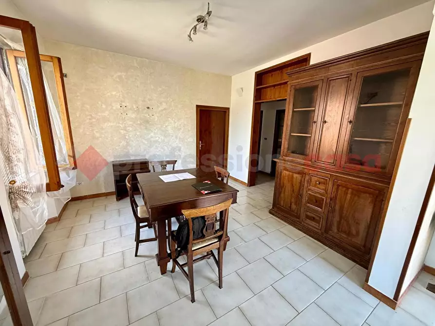 Immagine 3 di Appartamento in vendita  in Via Santena, 15 a Roma