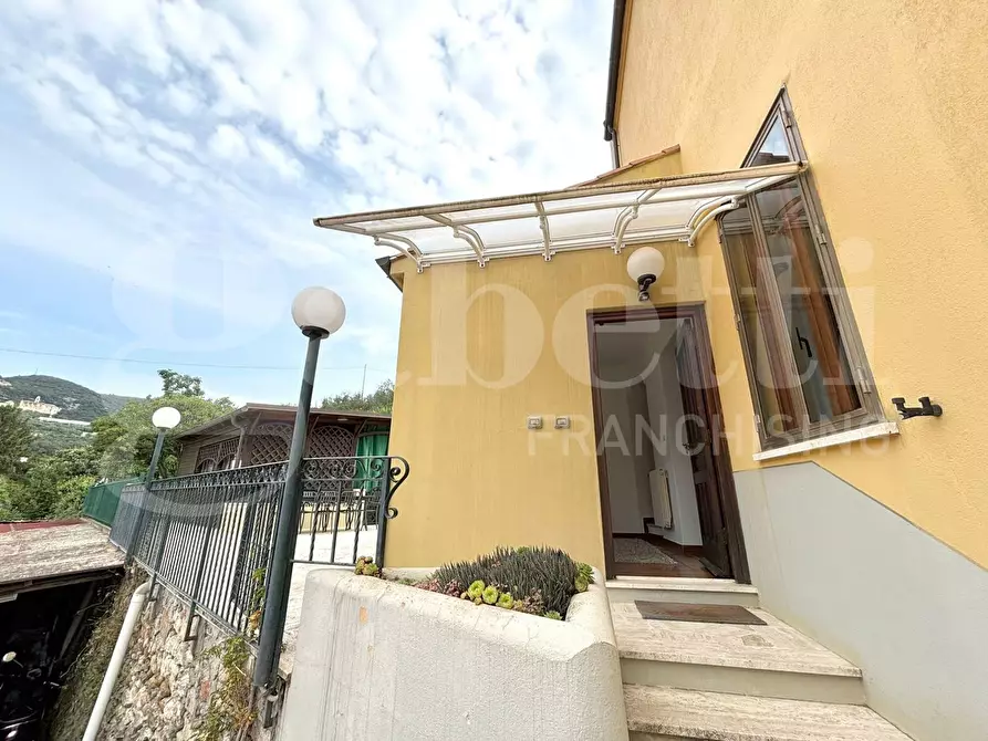 Immagine 9 di Appartamento in vendita  in Via Calvisio a Finale Ligure