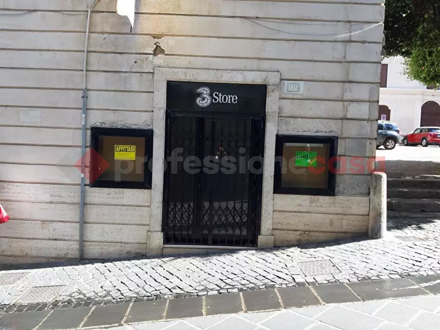 Immagine 10 di Negozio in affitto  in Via Vittorio Emanuele, 135 a Anagni