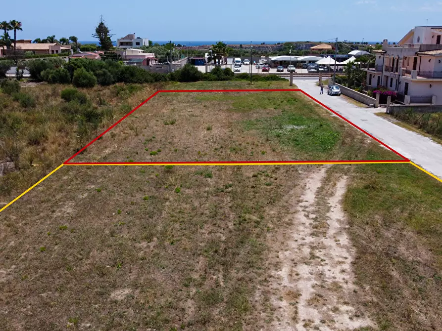 Immagine 5 di Terreno residenziale in vendita  in Via Sebastiano Fortuna, . a Pachino