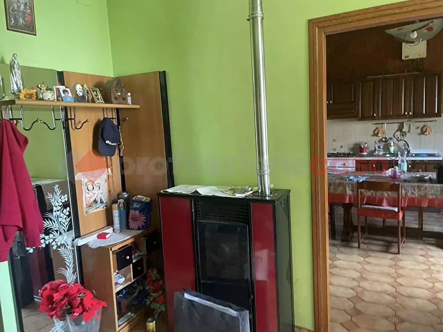 Immagine 11 di Villa in vendita  in Via Miceli III trav., snc a Vitulazio