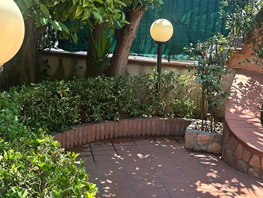 Immagine 18 di Casa indipendente in vendita  in Corso Umberto I, 193 a Torre Annunziata