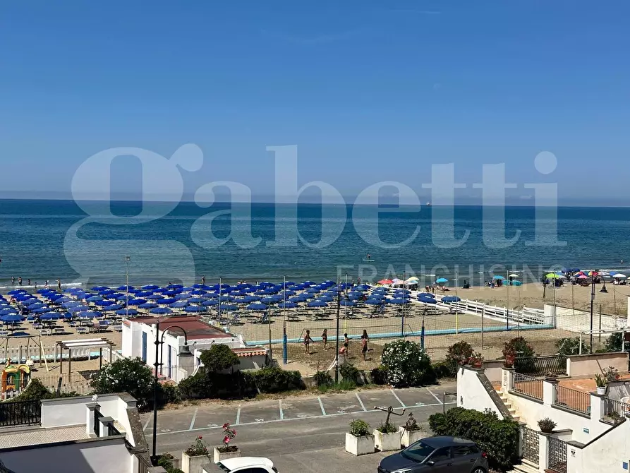 Immagine 24 di Appartamento in vendita  in Via del Condor, 28 a Ardea