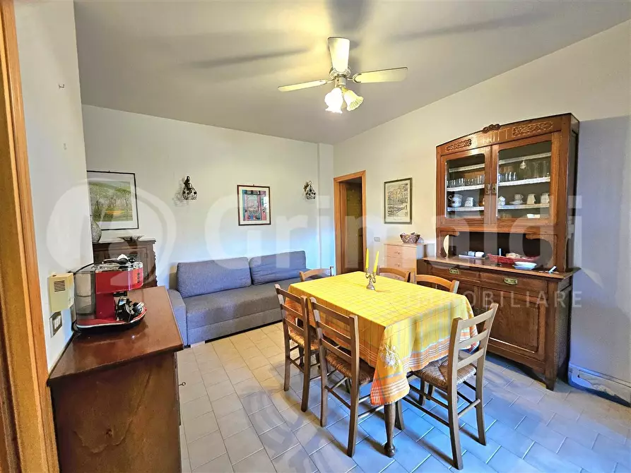 Immagine 2 di Appartamento in vendita  in Via AREZZO, 1234 a Massa