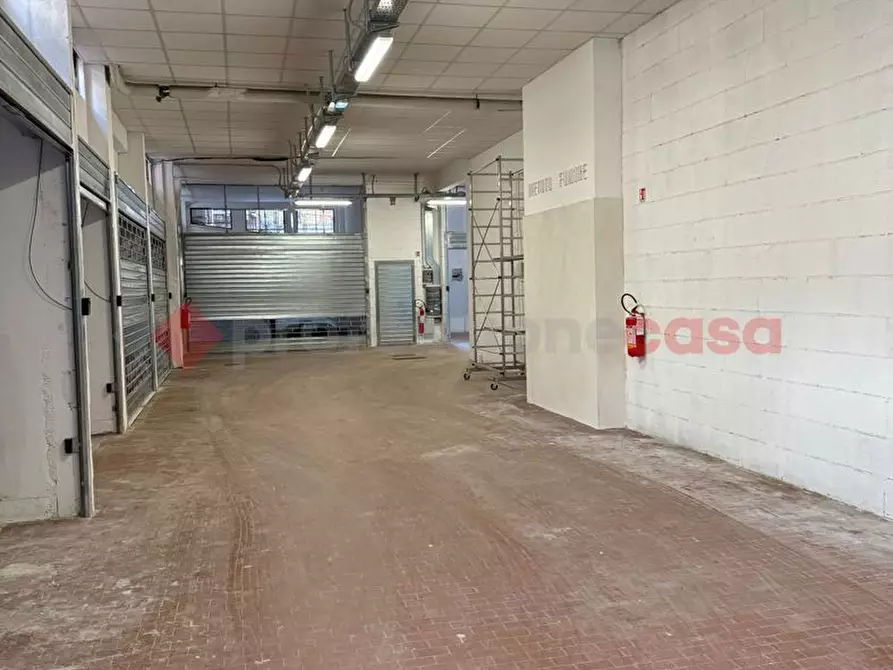 Immagine 3 di Box auto in vendita  in Via Alessandro Luzio, 38 a Roma