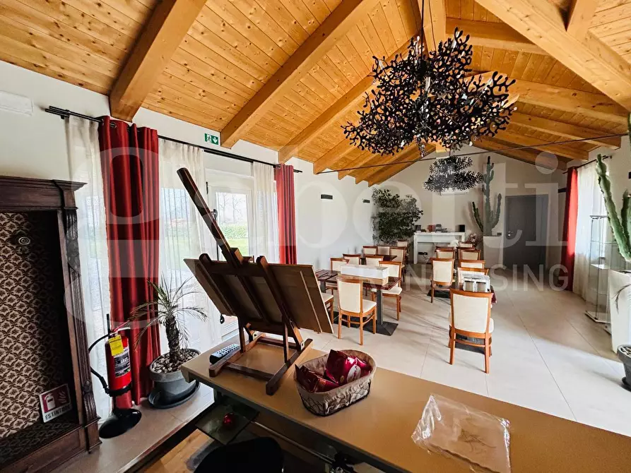 Immagine 40 di Rustico / casale in vendita  in Via Agostino Morando a Roddi