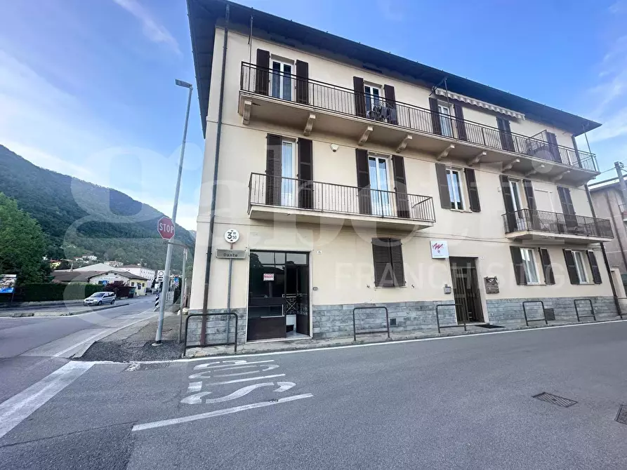 Immagine 11 di Negozio in vendita  in Via VOLTA, snc a Ponte Lambro