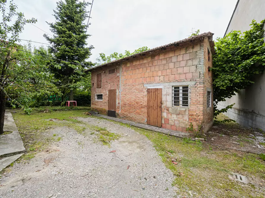 Immagine 36 di Villa in vendita  in Via 4 NOVEMBRE a Maranello