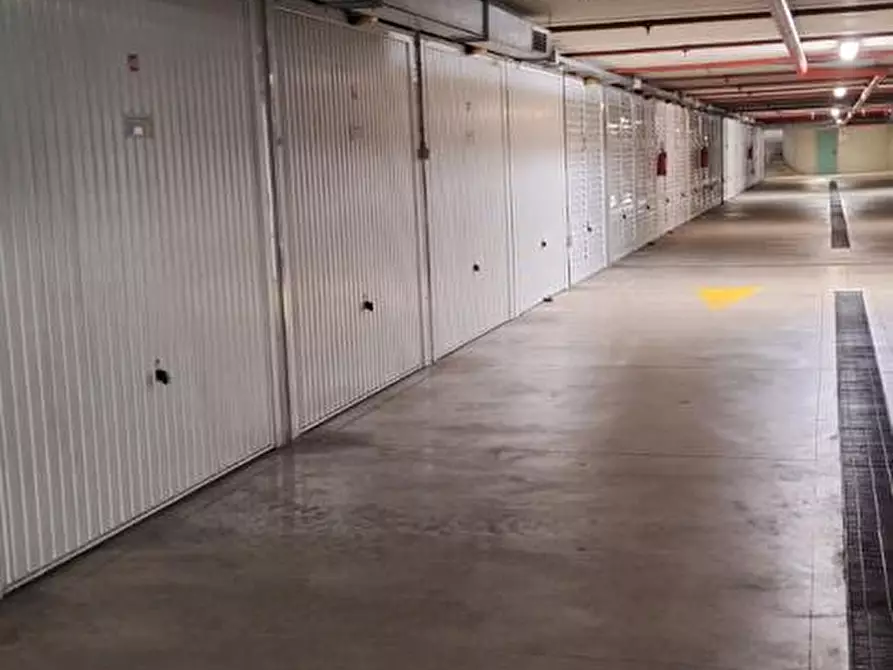 Immagine 9 di Box auto in affitto  in Via ViganÃ², 8 a Milano