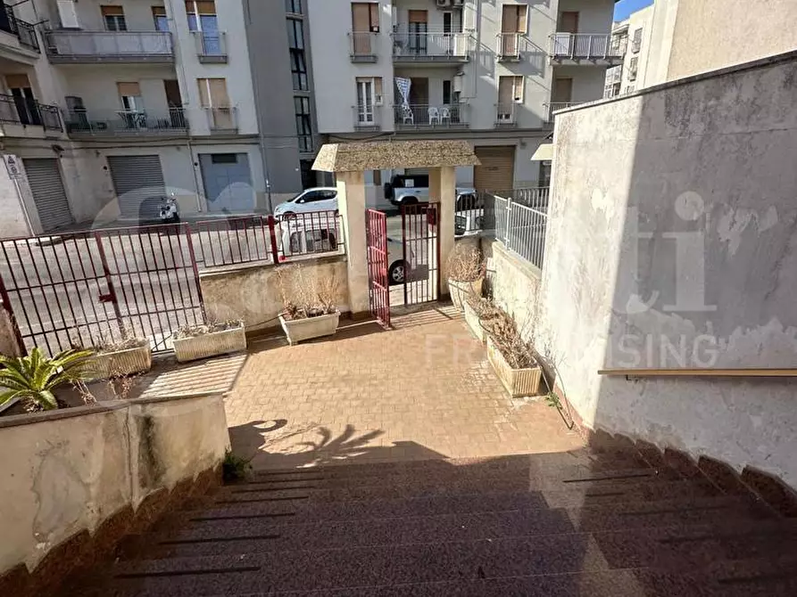 Immagine 5 di Ufficio in affitto  in Via Nino Sansone a Ostuni