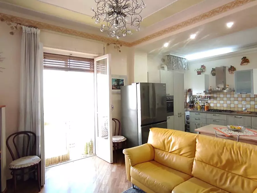 Immagine 4 di Appartamento in vendita  in Via MONTEBELLO a San Severo