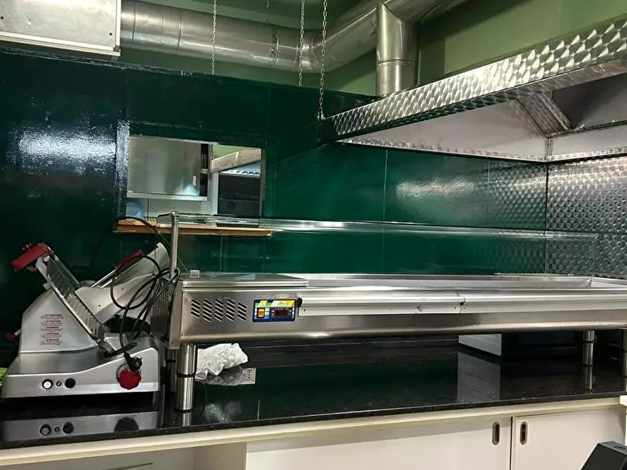 Immagine 32 di Attività commerciale in vendita  in Piazza napoli  milano marittima, 13 a Cervia