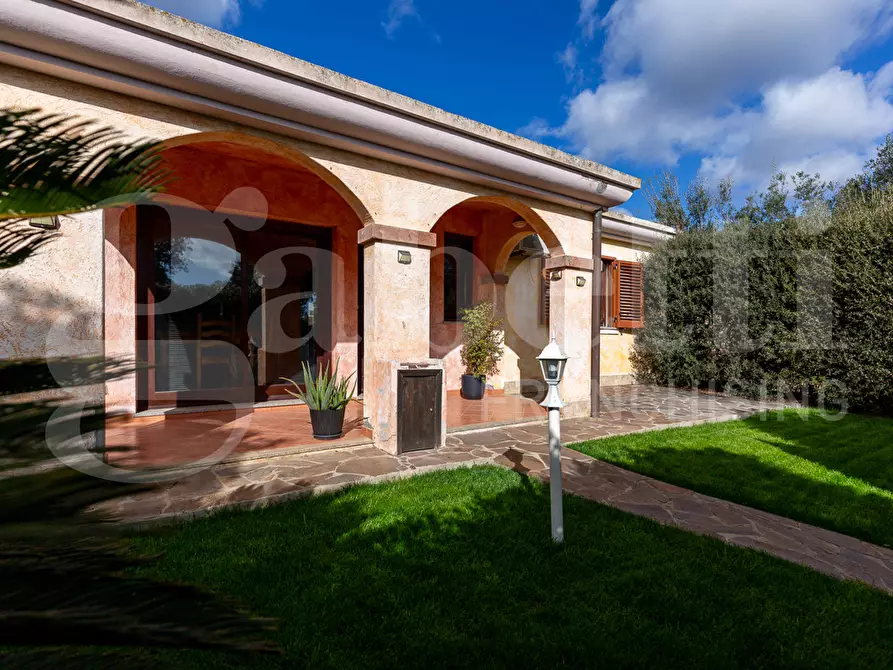 Immagine 2 di Casa indipendente in vendita  in Via Linosa, 40 a Capoterra