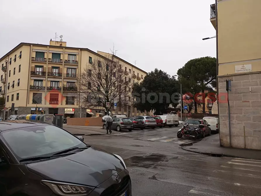 Immagine 2 di Negozio in vendita  in Via CENTO STELLE, 52 a Firenze