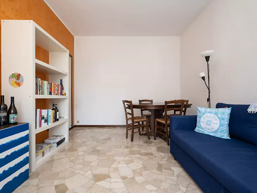 Immagine 13 di Appartamento in vendita  in Via Pier Candido Decembrio, 3 a Milano