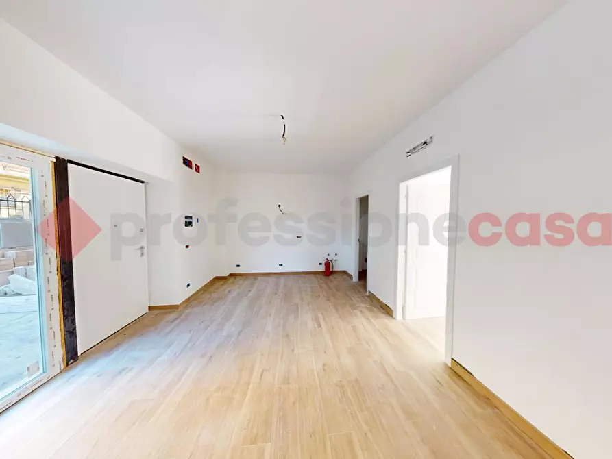 Immagine 2 di Appartamento in vendita  in Via dei Castiglioni a Roma