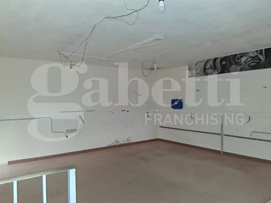 Immagine 8 di Laboratorio in affitto  in Via San Giovanni, 40 a Ragusa
