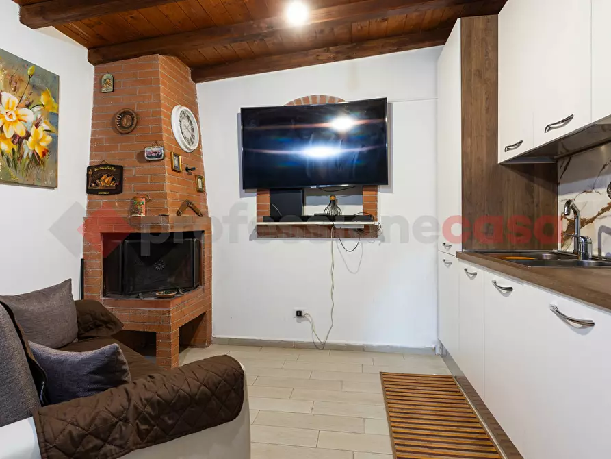 Immagine 34 di Appartamento in vendita  in Via Amaretta a Roma