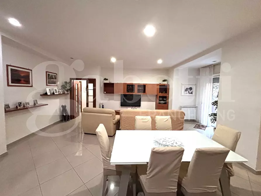 Immagine 5 di Appartamento in vendita  in Via Vincenzo Ciardo a Napoli