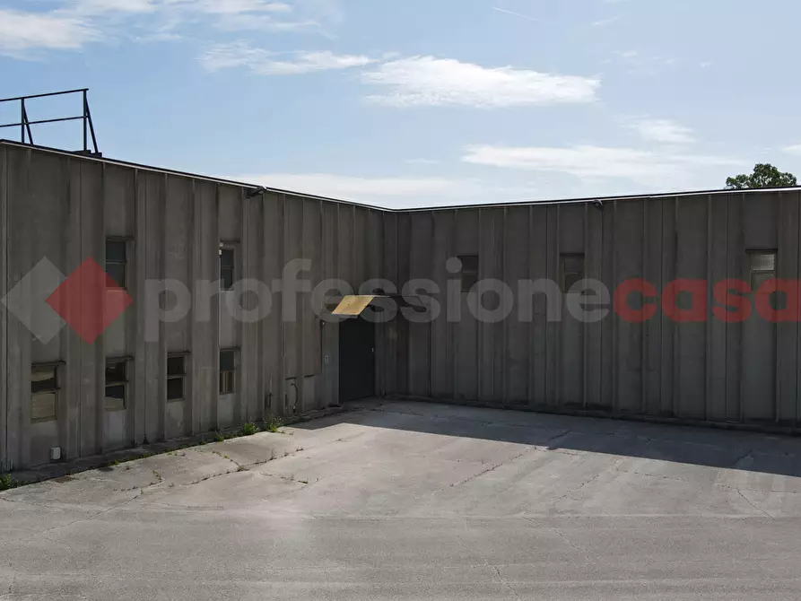Immagine 3 di Capannone industriale in vendita  in Via APPIA, snc a Minturno
