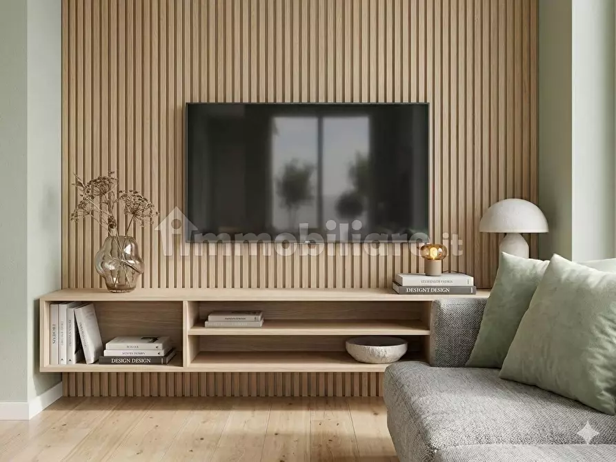 Immagine 2 di Appartamento in vendita  in Via Ugo De Carolis, 31 a Roma