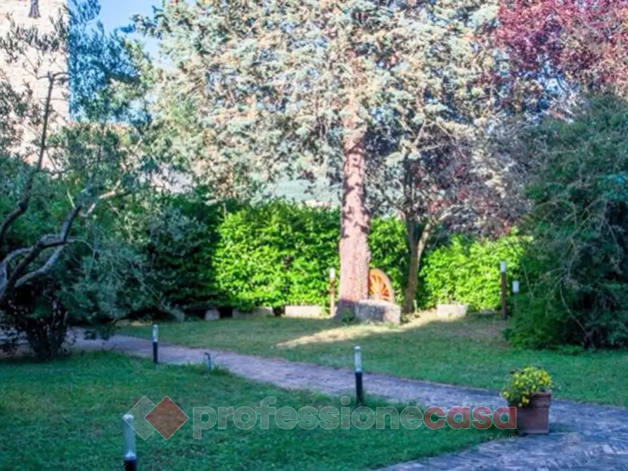 Immagine 16 di Appartamento in vendita  in Via Vocabolo Molina a Nocera Umbra
