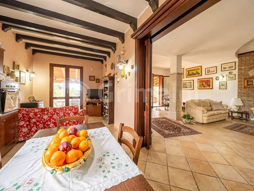 Immagine 21 di Villa in vendita  in Via Sandro Pertini a Avola