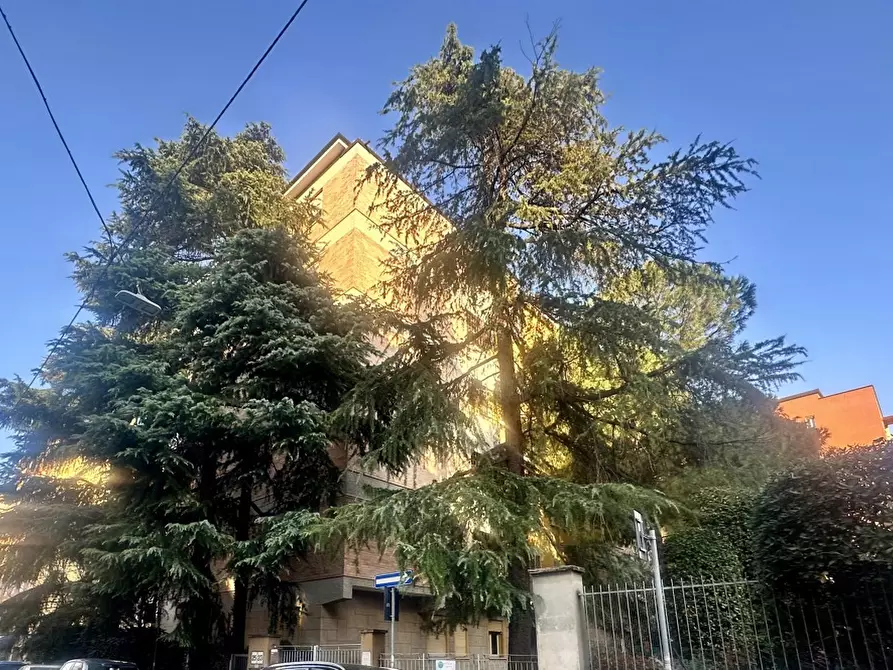 Immagine 1 di Appartamento in vendita  in Via Luigi Silvagni, 23 a Bologna