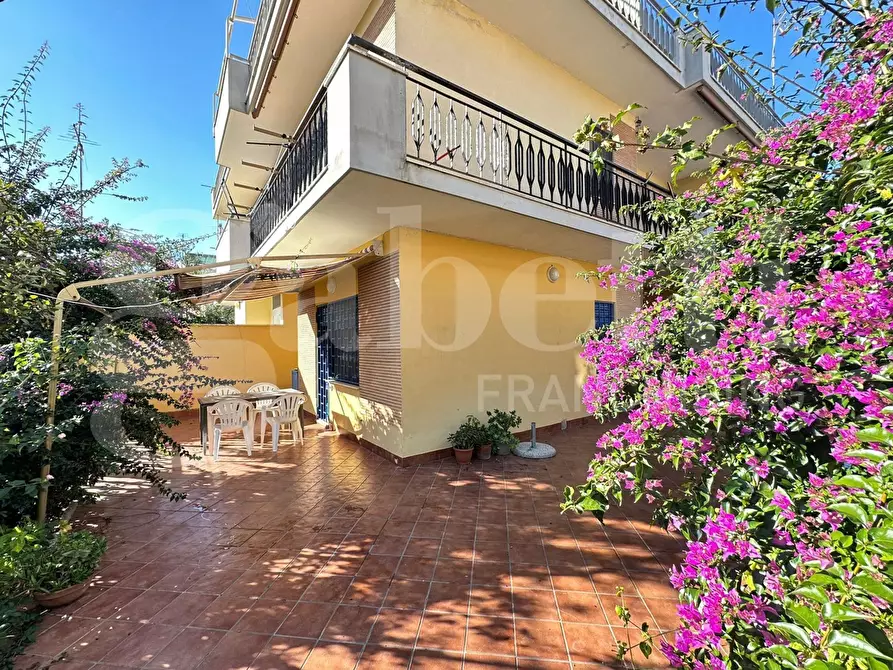 Immagine 2 di Appartamento in vendita  in Via diomede, 69 a Ardea