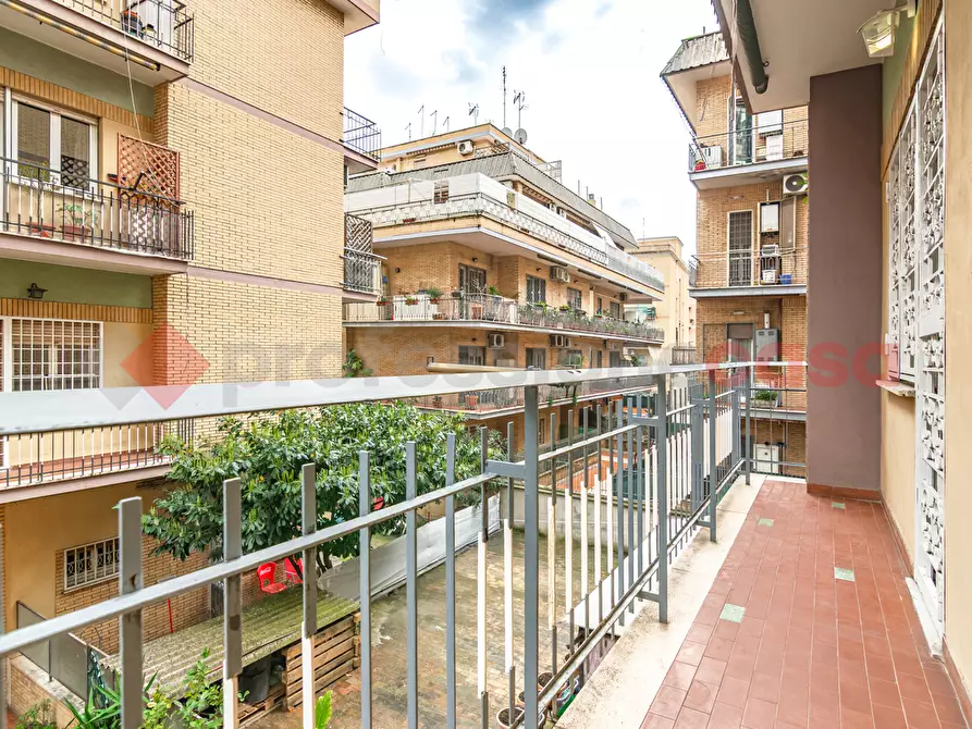 Immagine 11 di Appartamento in vendita  in Via dei Giunchi, 21/A a Roma
