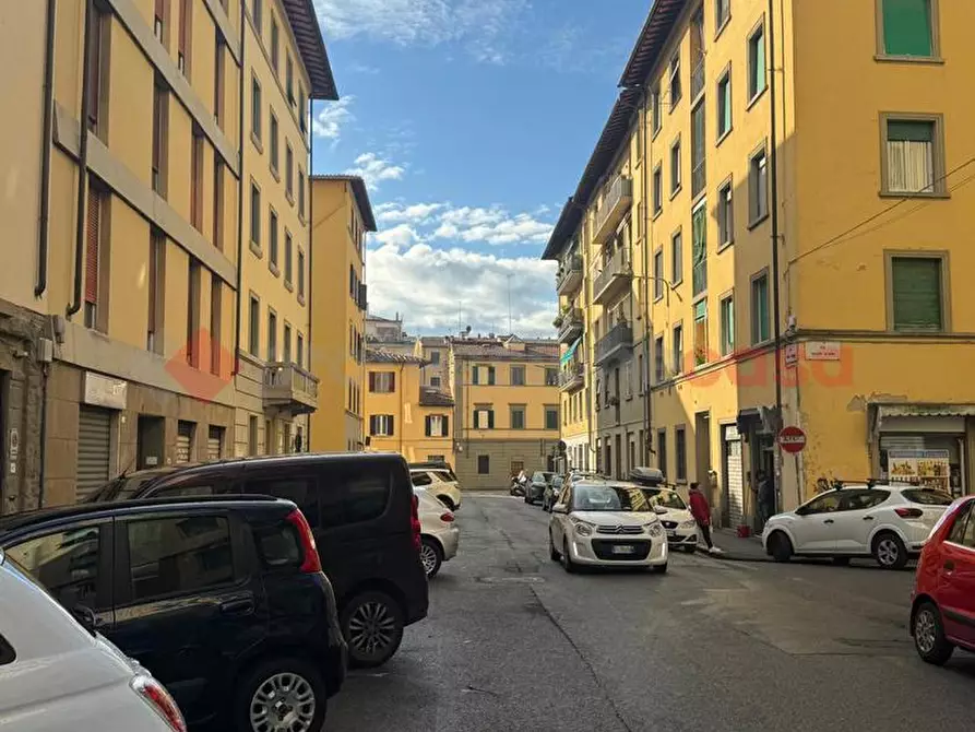 Immagine 3 di Negozio in affitto  in Via ULIVELLI, 16R a Firenze